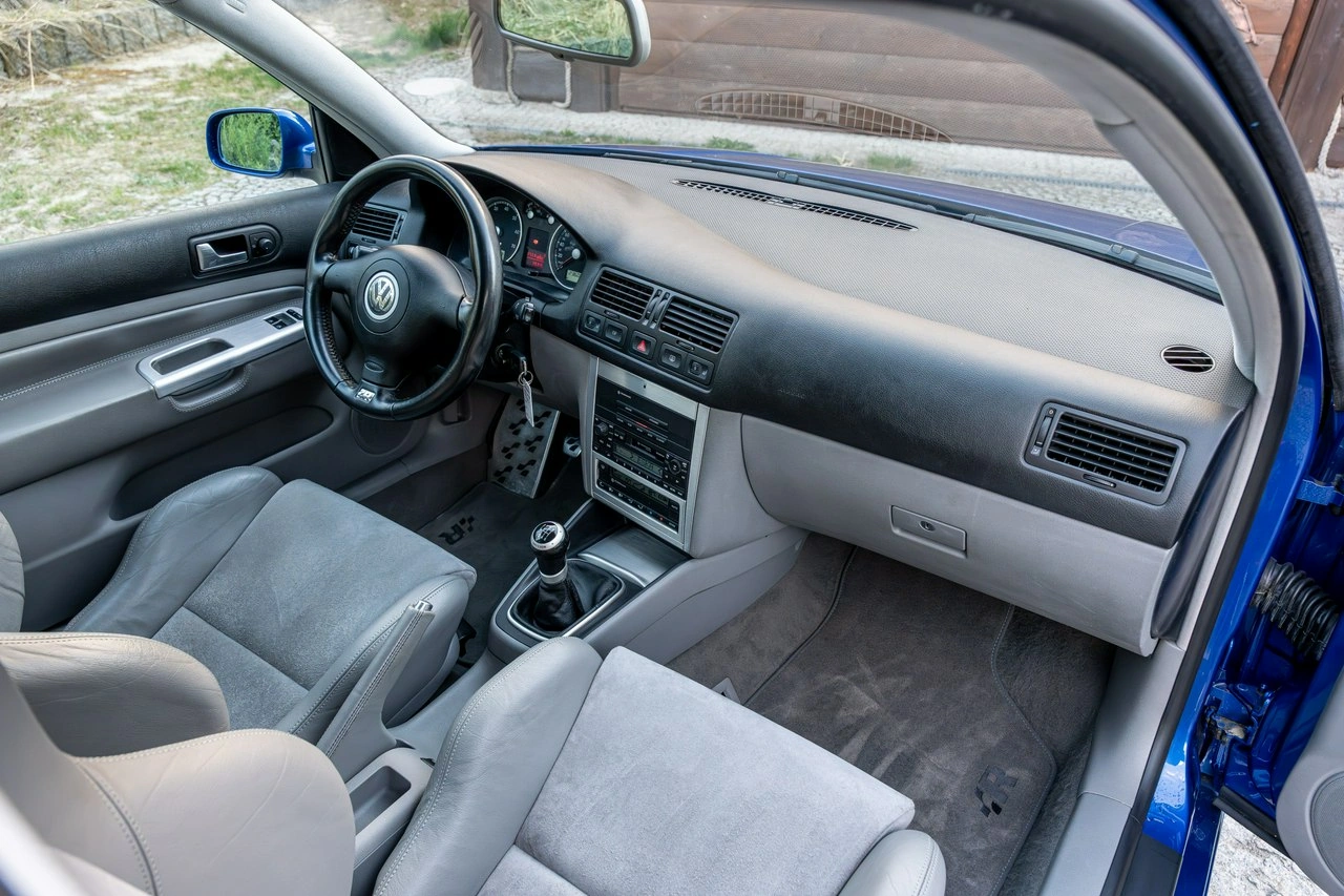 Volkswagen Golf - Zdjęcie 42