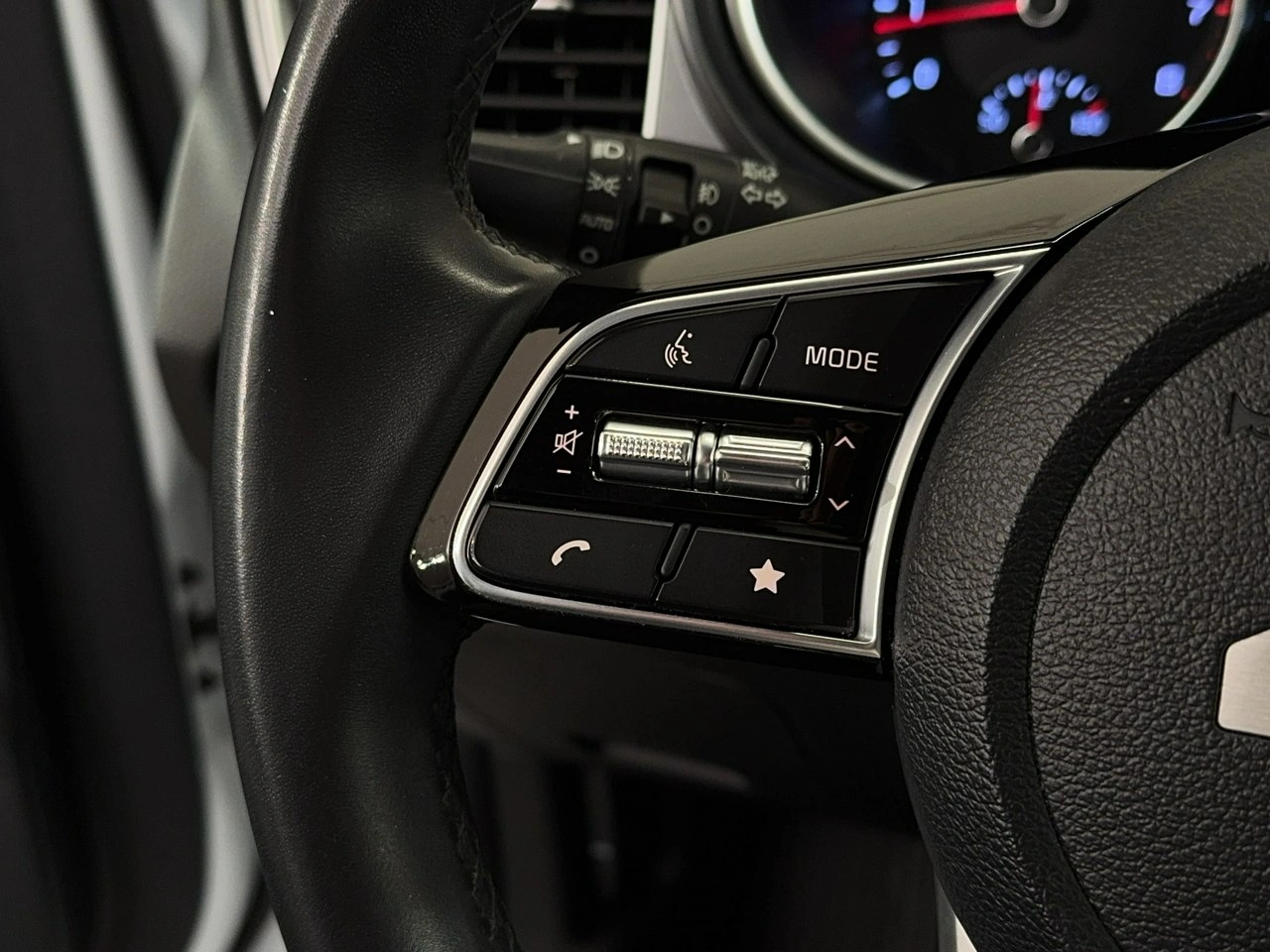 Kia Ceed - Zdjęcie 14