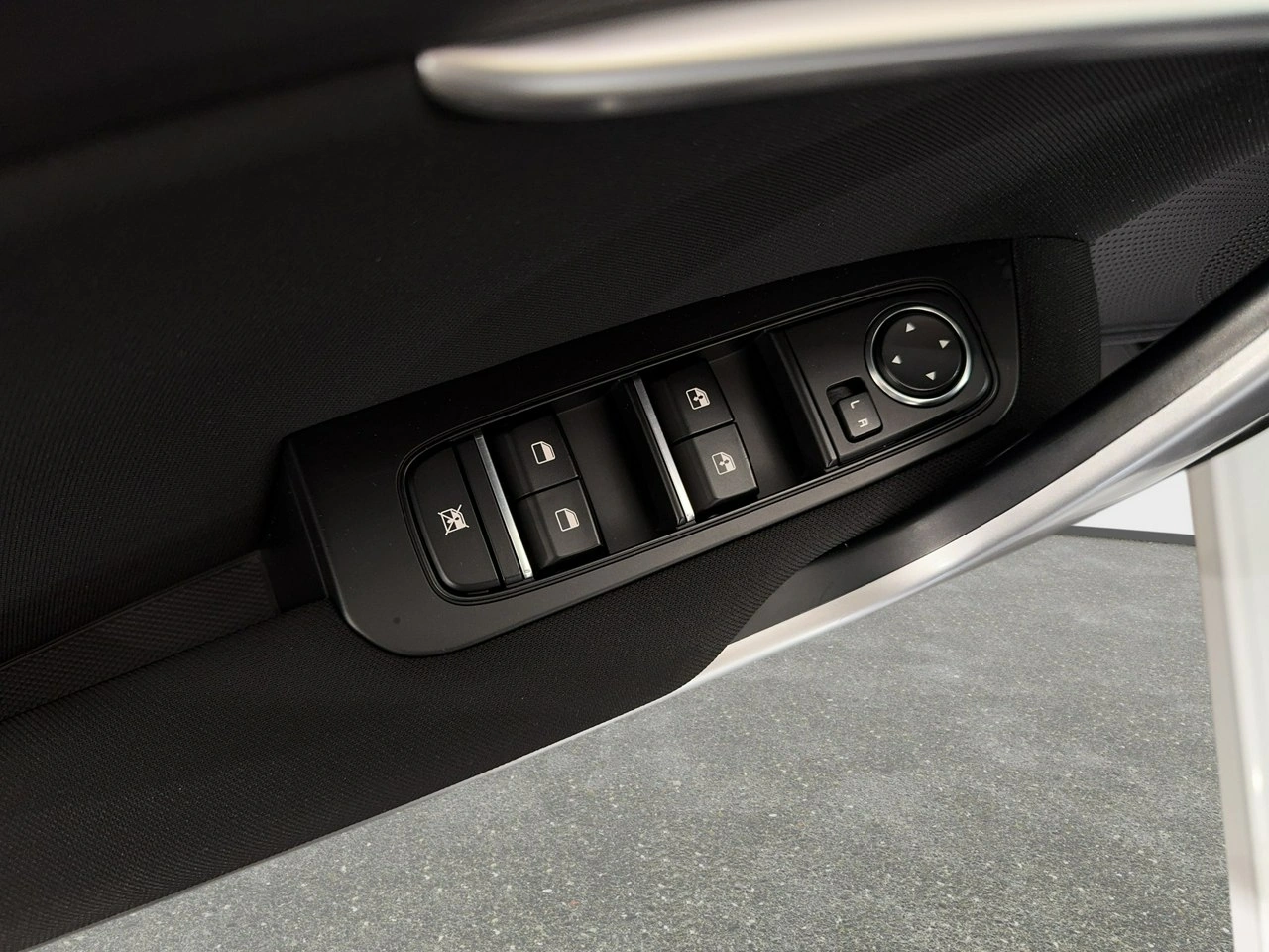Kia Ceed - Zdjęcie 23