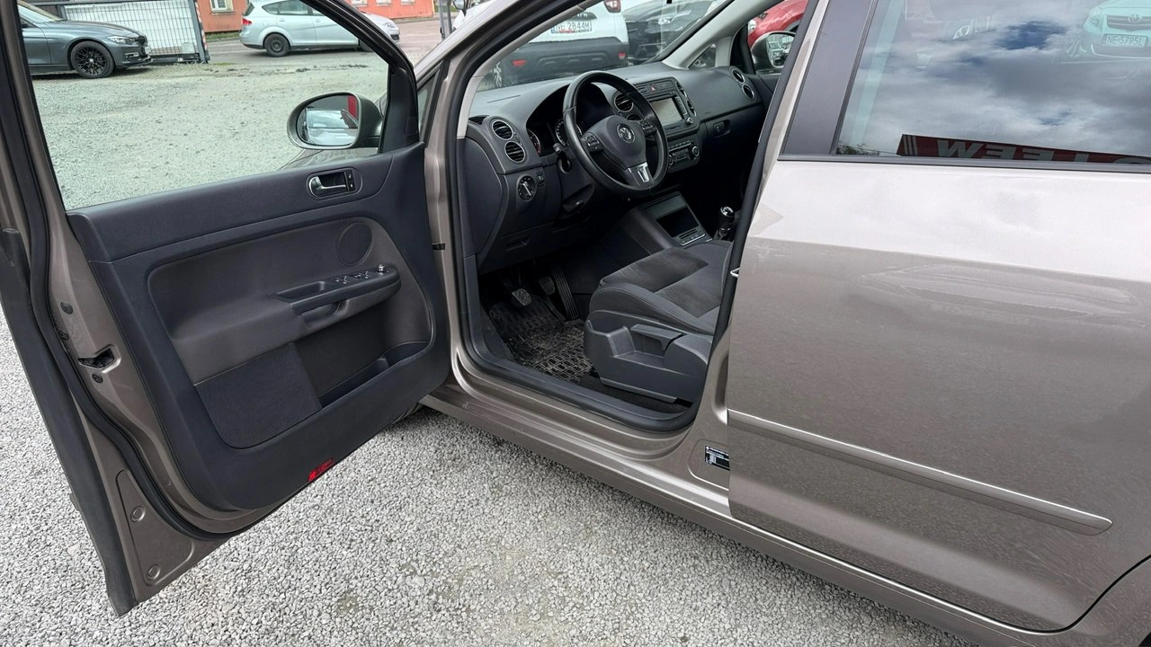 Volkswagen Golf Plus - Zdjęcie 18