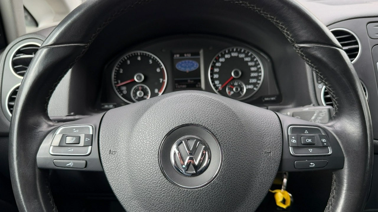 Volkswagen Golf Plus - Zdjęcie 22