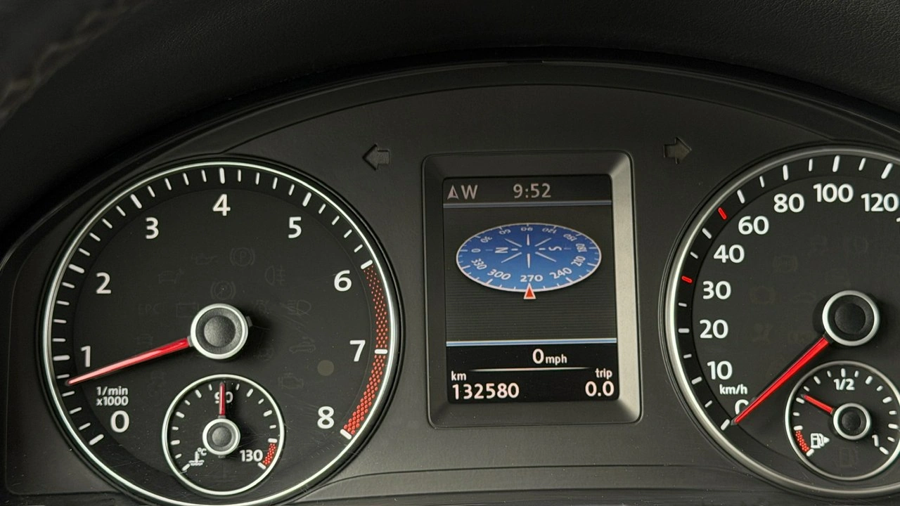 Volkswagen Golf Plus - Zdjęcie 23