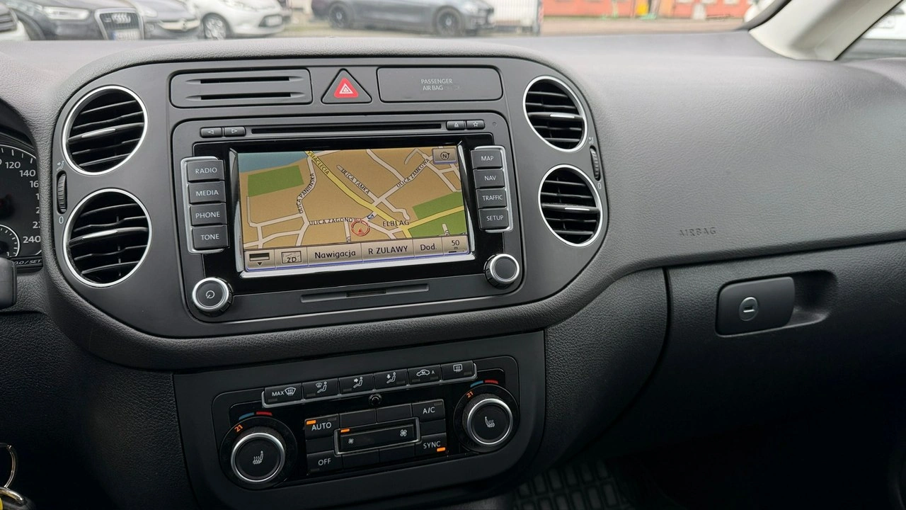 Volkswagen Golf Plus - Zdjęcie 24