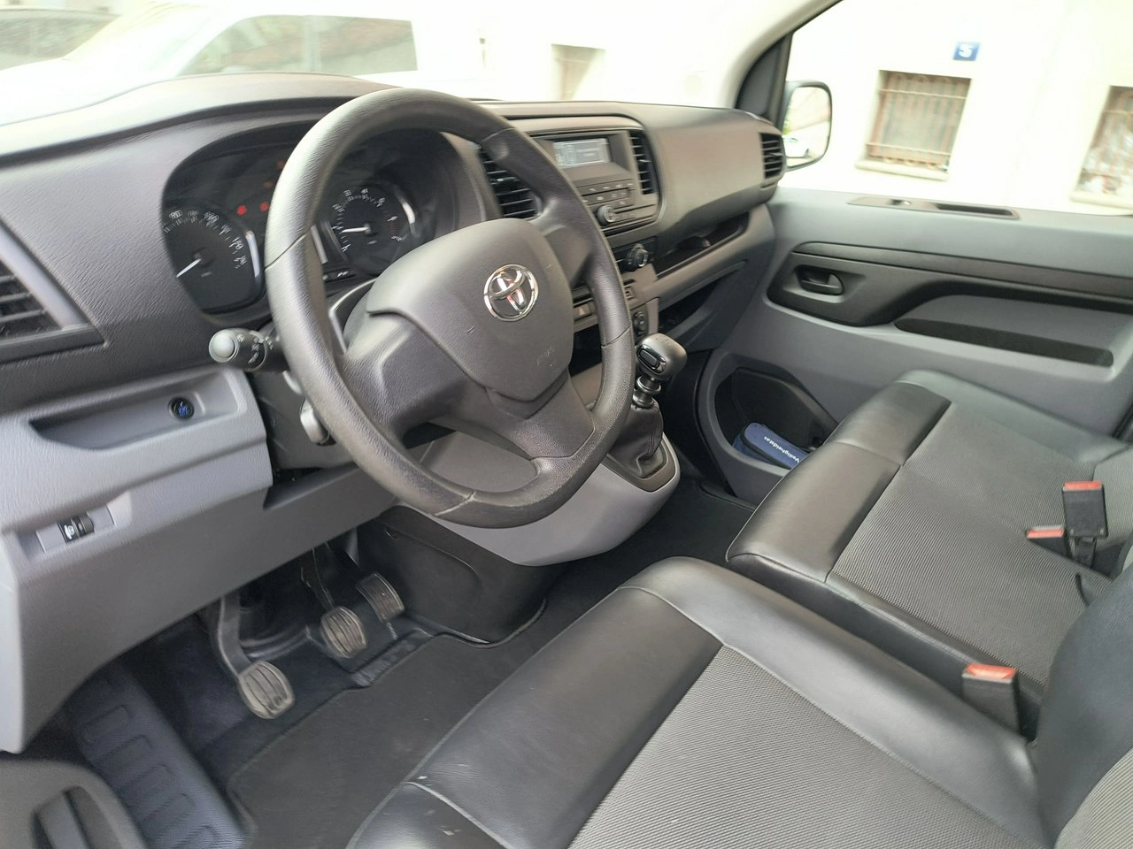 Toyota ProAce - Zdjęcie 30