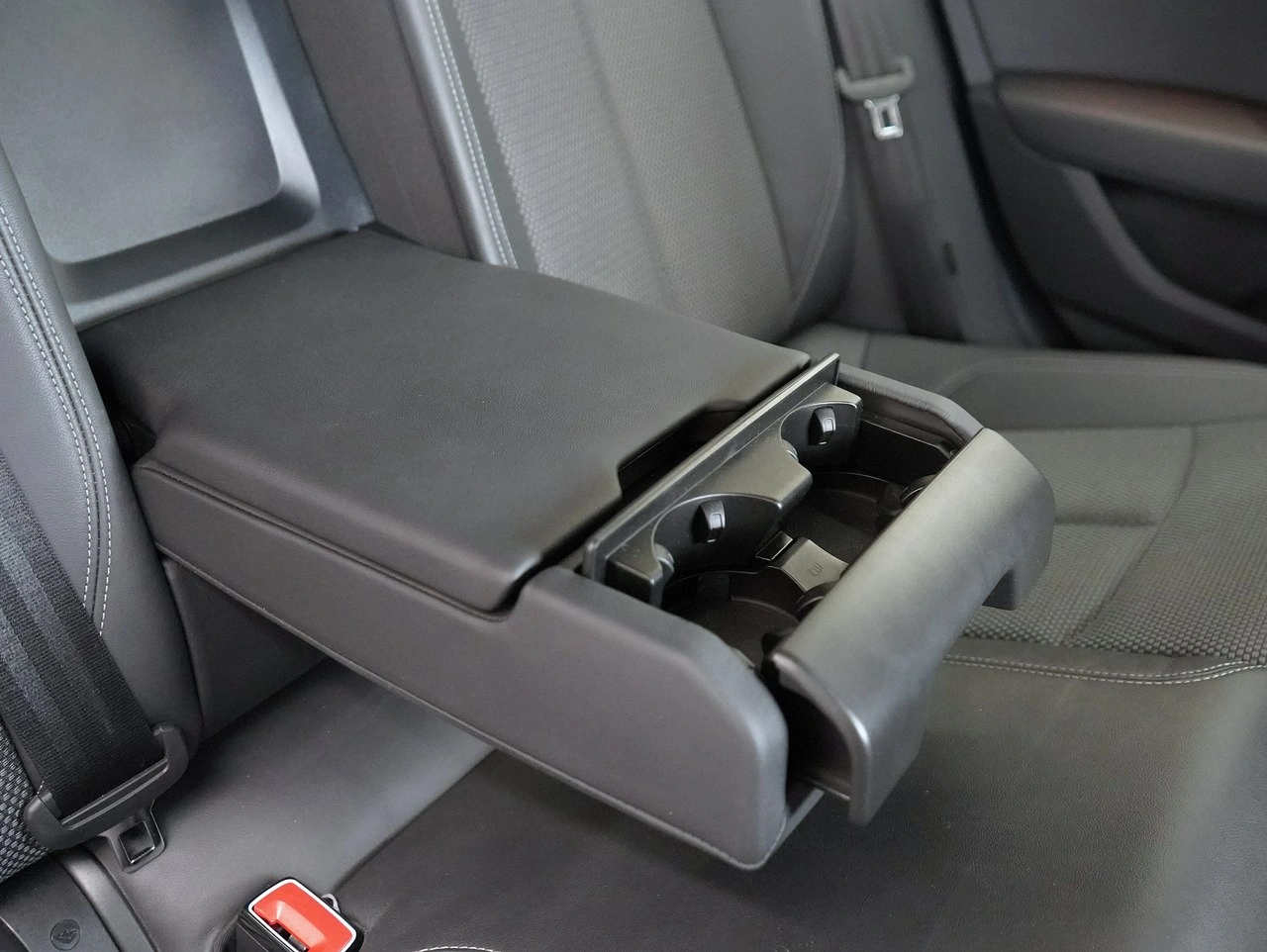 Audi A6 - Zdjęcie 32