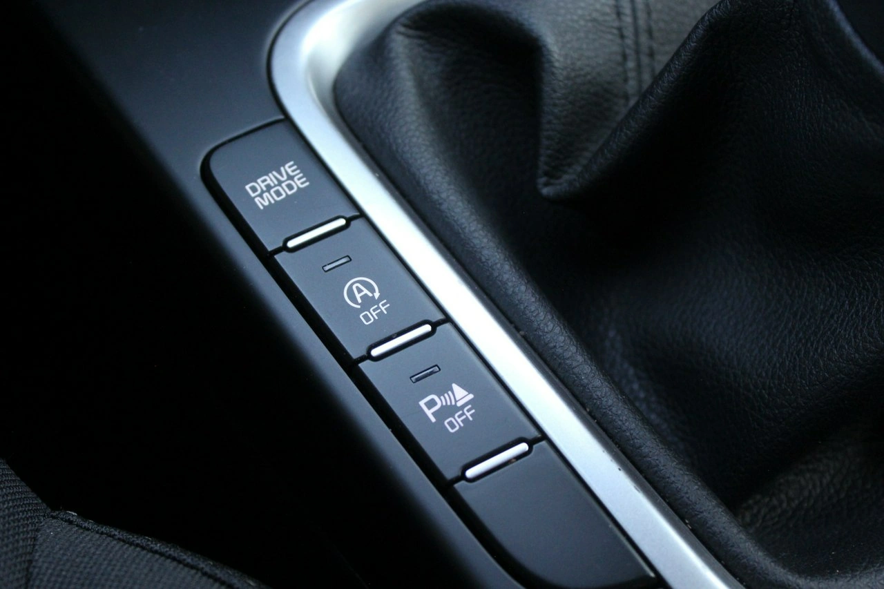 Kia Ceed - Zdjęcie 24