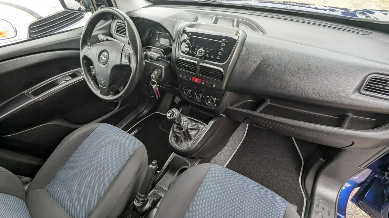Opel Combo - Zdjęcie 19