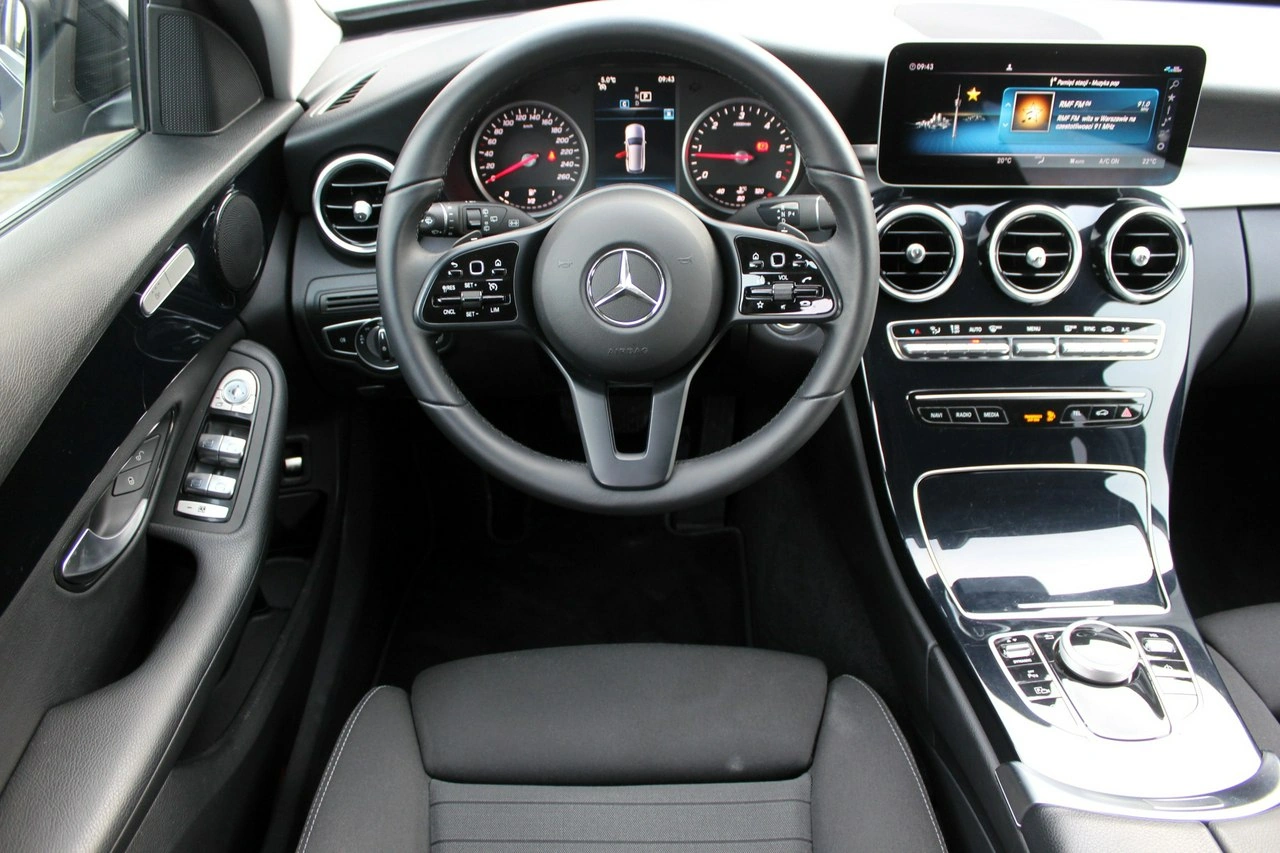 Mercedes C 200 - Zdjęcie 8