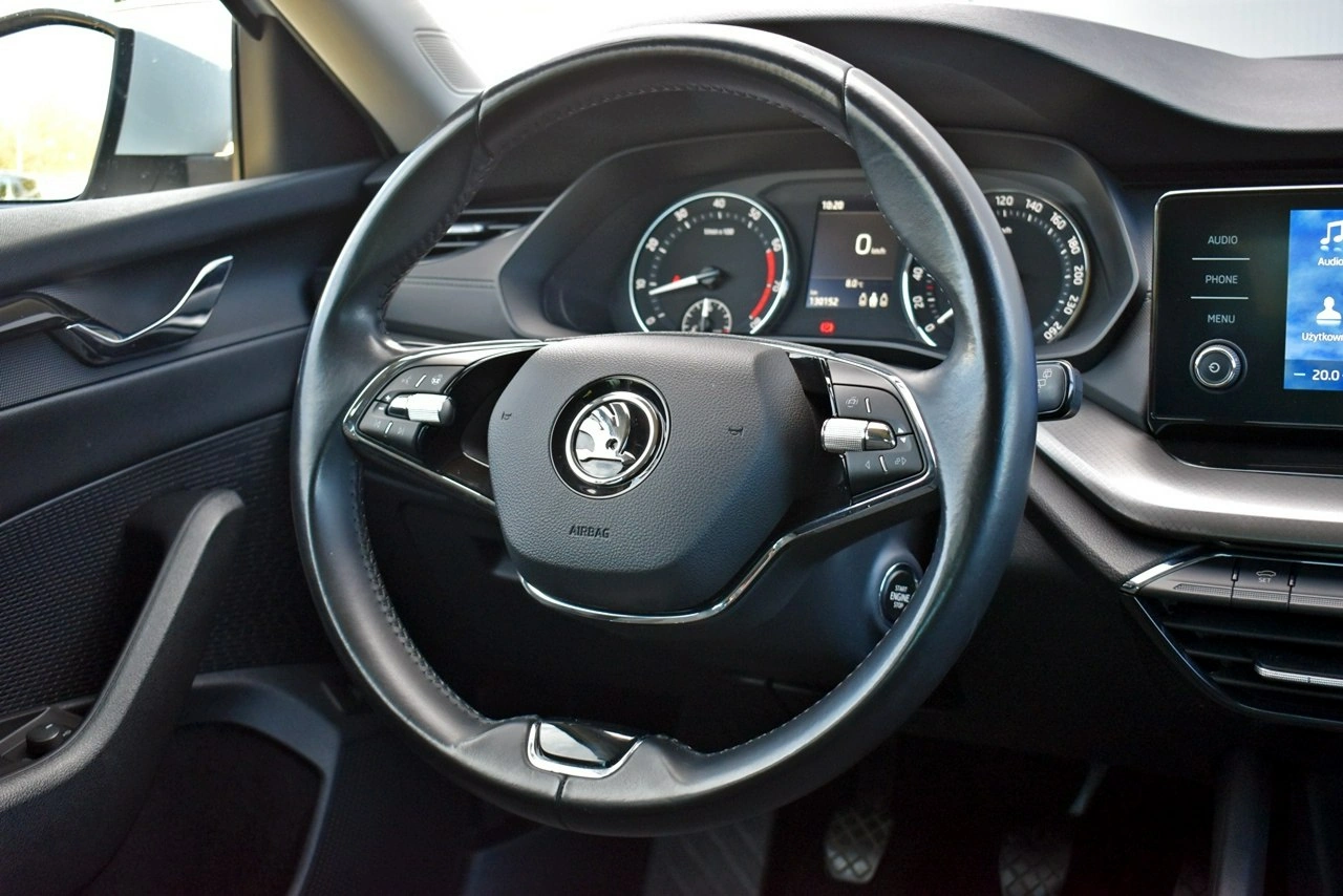 Skoda Octavia - Zdjęcie 17