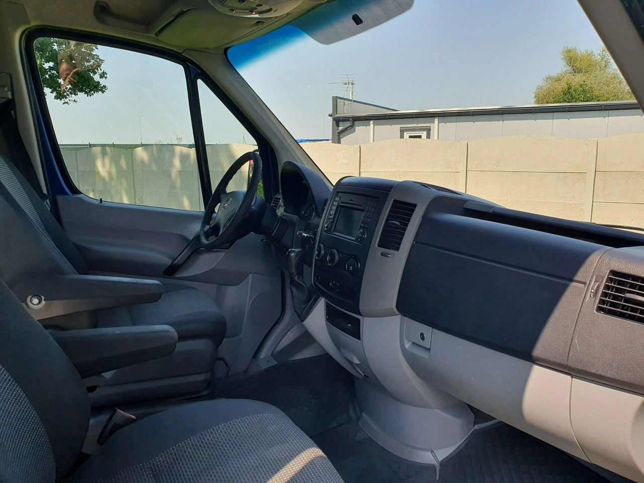 Mercedes Sprinter - Zdjęcie 13