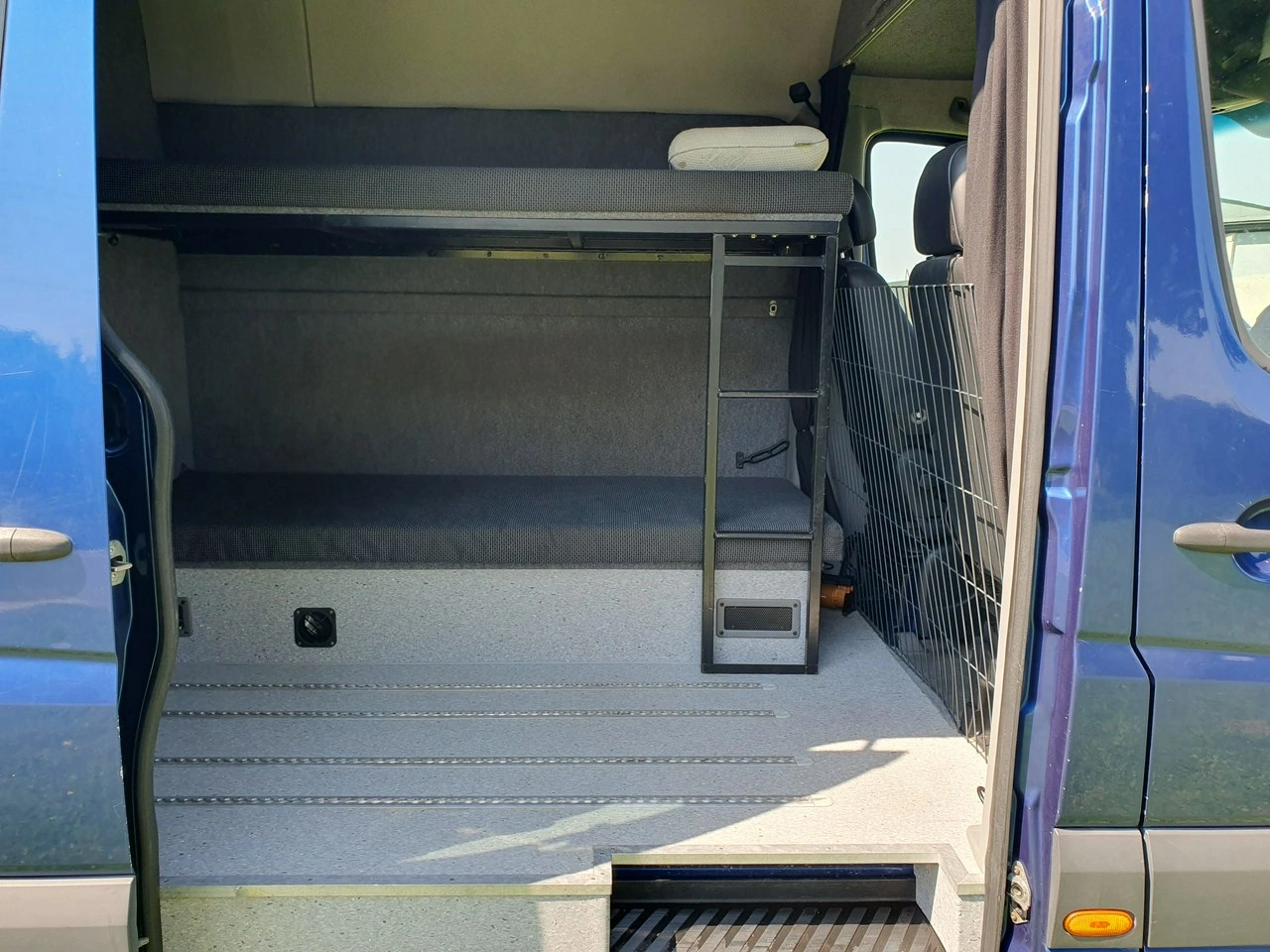 Mercedes Sprinter - Zdjęcie 23