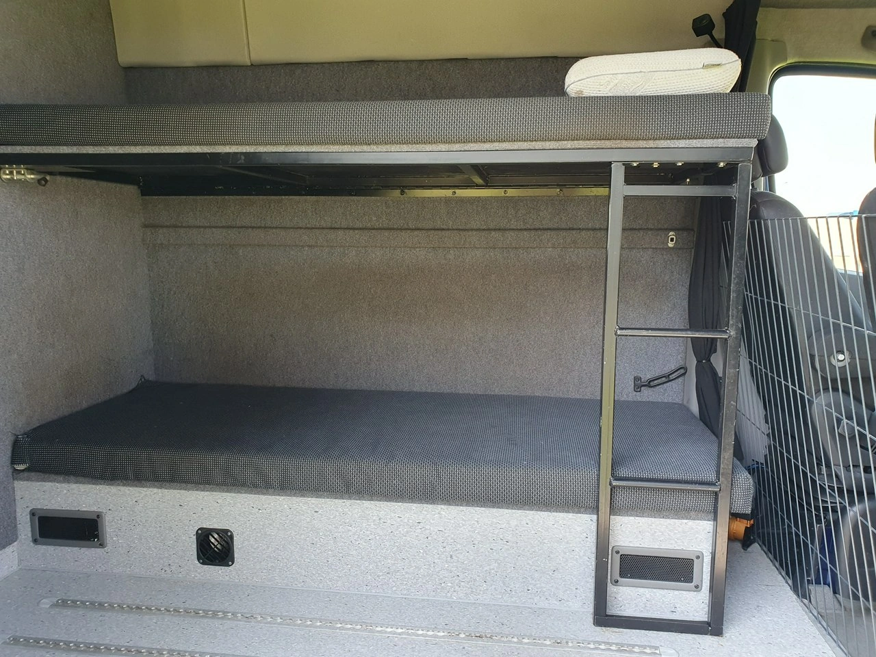 Mercedes Sprinter - Zdjęcie 25