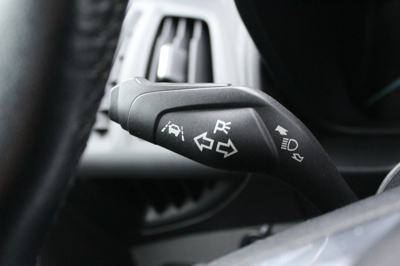 Ford Tourneo Connect - Zdjęcie 23