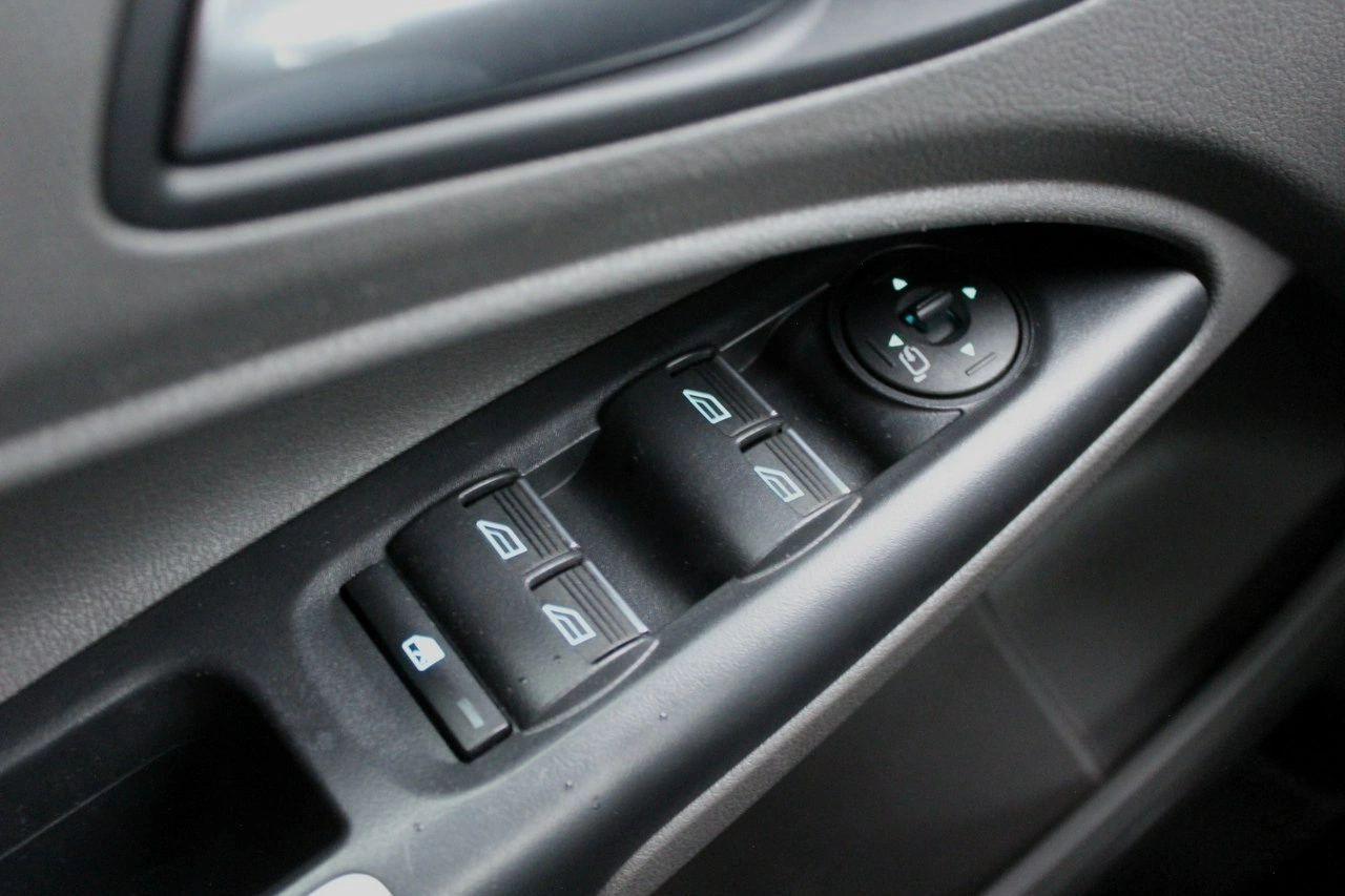 Ford Tourneo Connect - Zdjęcie 27