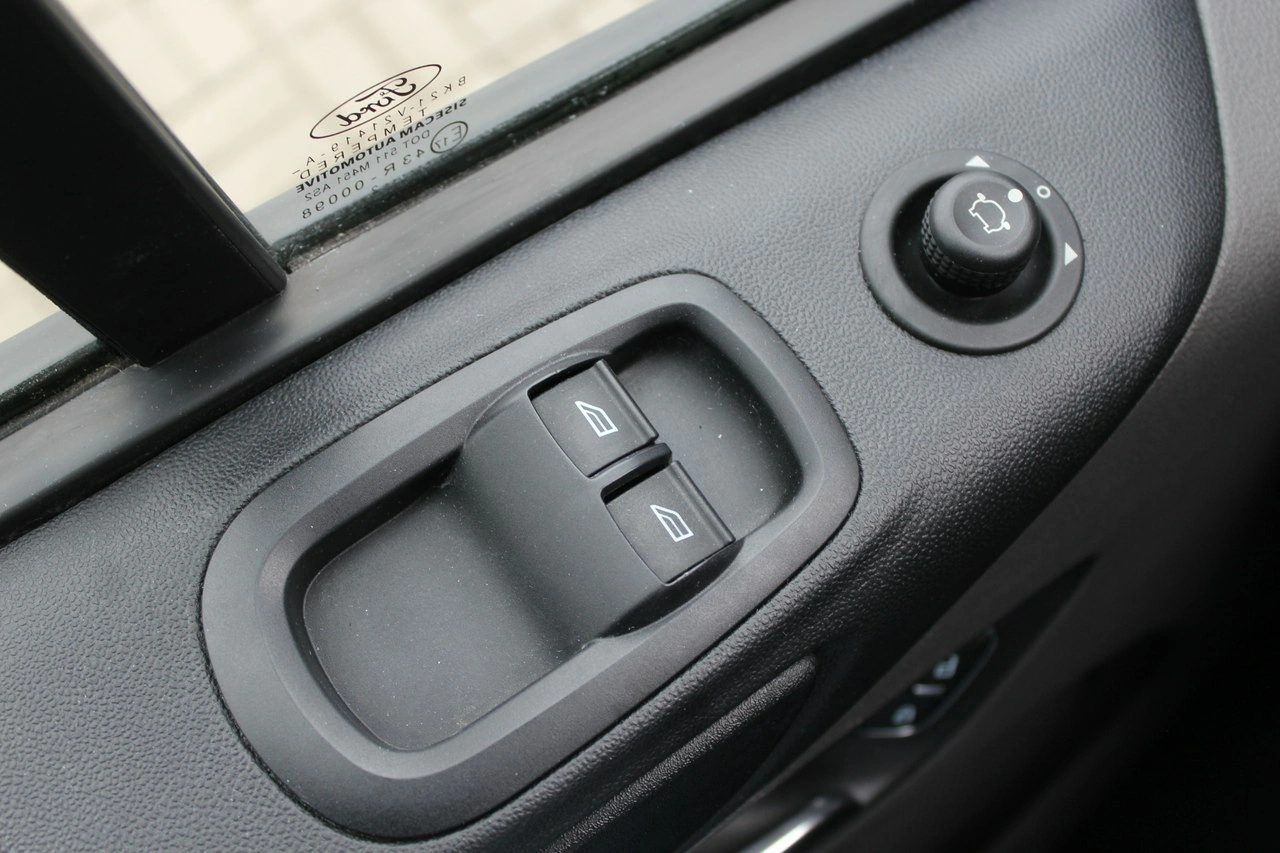 Ford Transit Custom - Zdjęcie 18