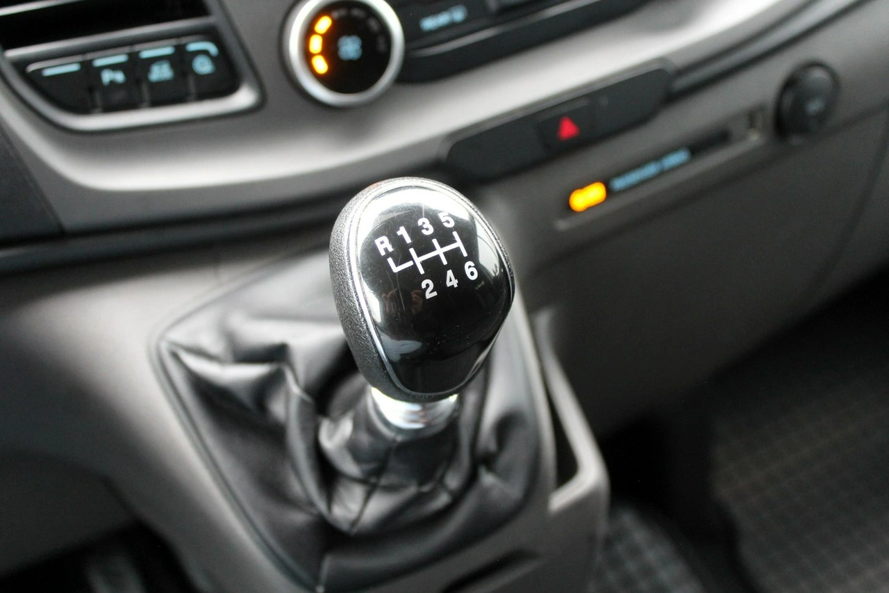 Ford Transit Custom - Zdjęcie 19