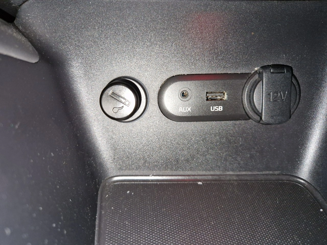 Kia Ceed - Zdjęcie 15