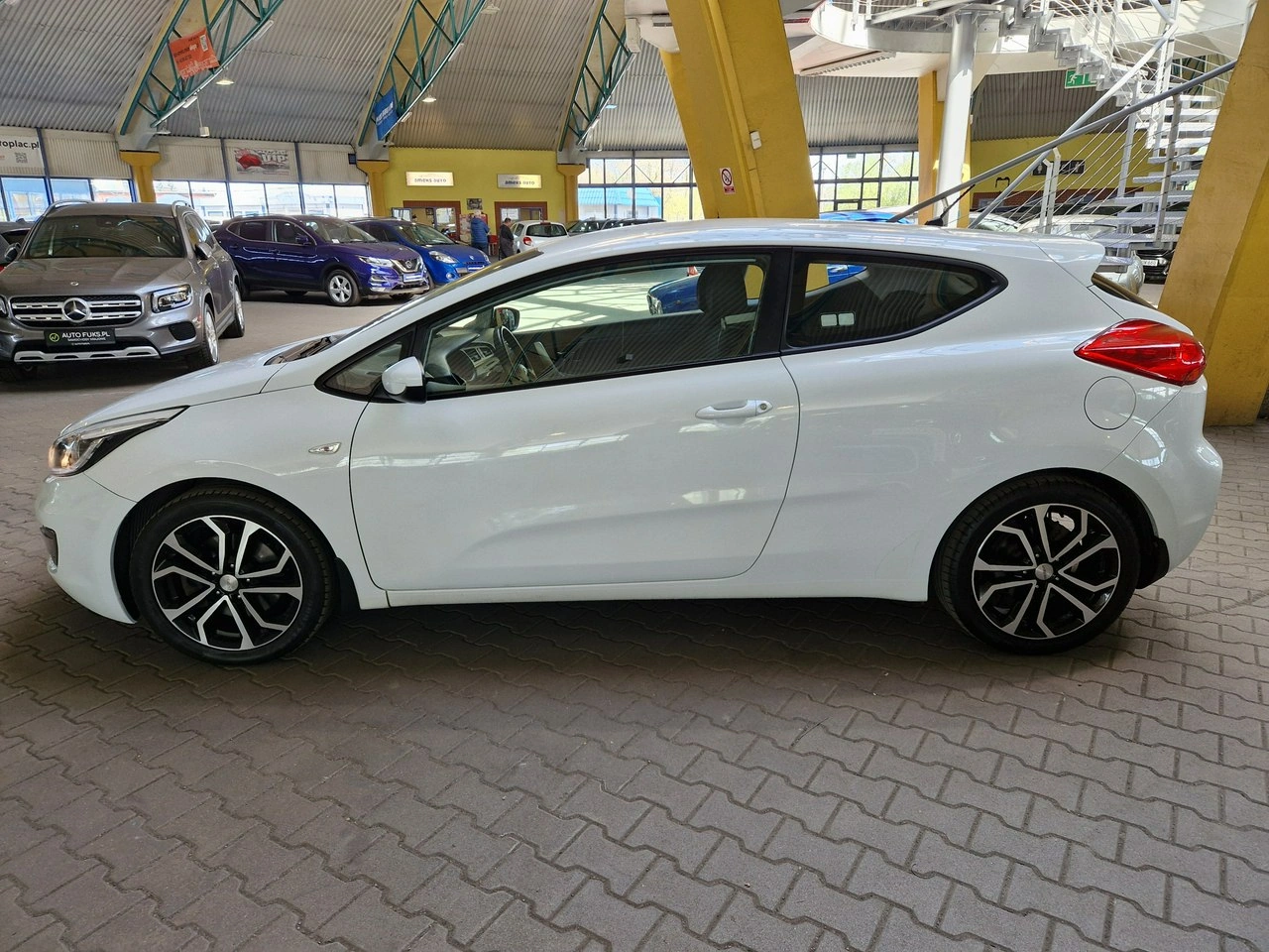 Kia Ceed - Zdjęcie 5