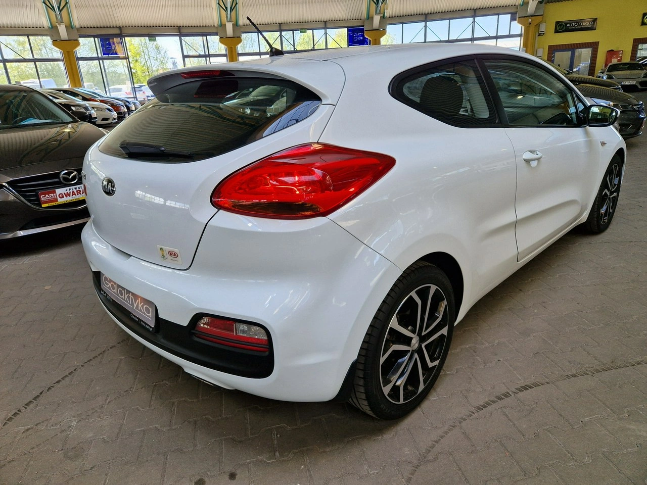 Kia Ceed - Zdjęcie 8