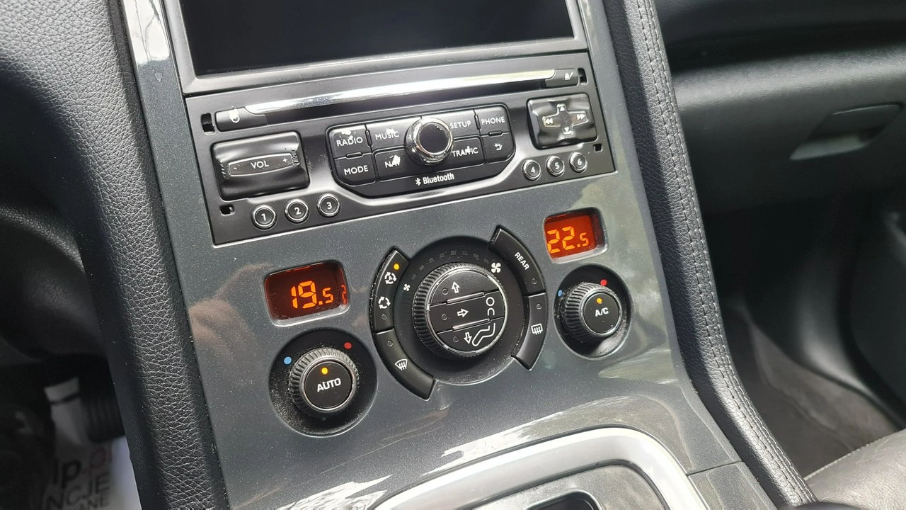 Peugeot 5008 - Zdjęcie 23