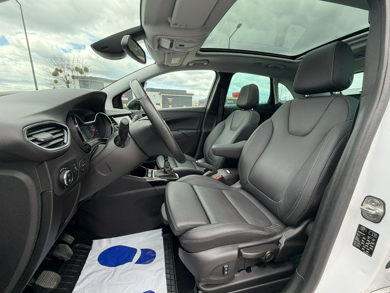 Opel Crossland X - Zdjęcie 18