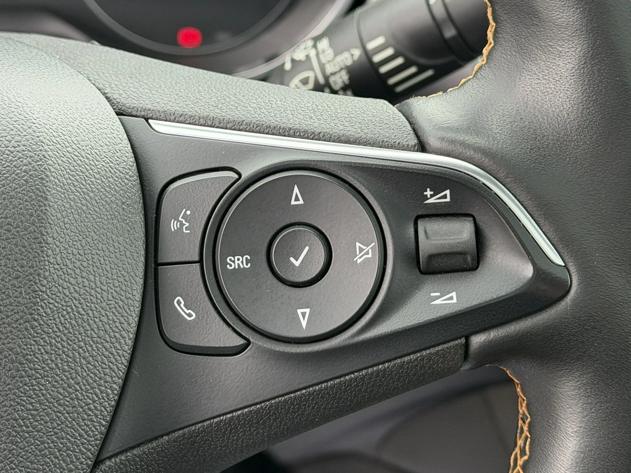 Opel Crossland X - Zdjęcie 24