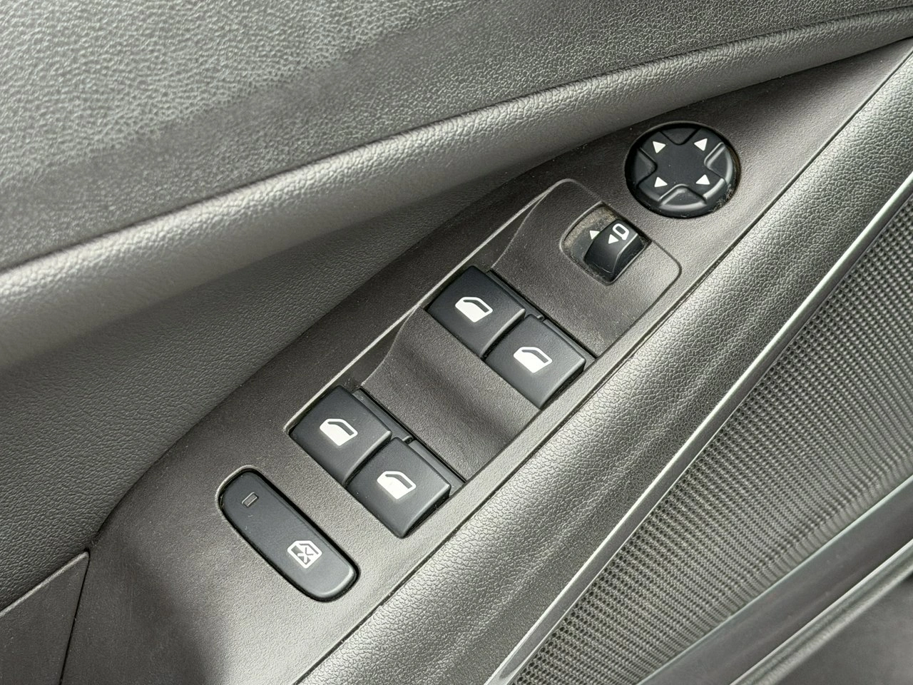 Opel Crossland X - Zdjęcie 15