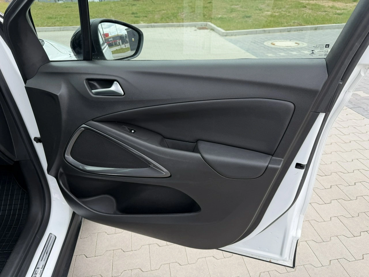 Opel Crossland X - Zdjęcie 33