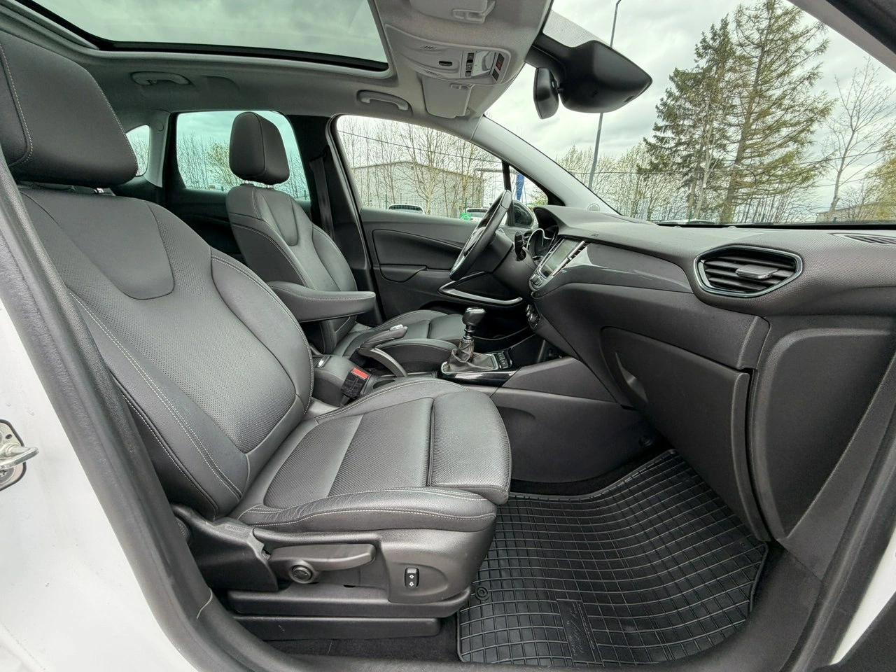 Opel Crossland X - Zdjęcie 36