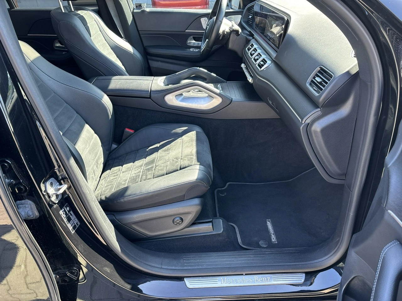 Mercedes GLE 300 - Zdjęcie 19