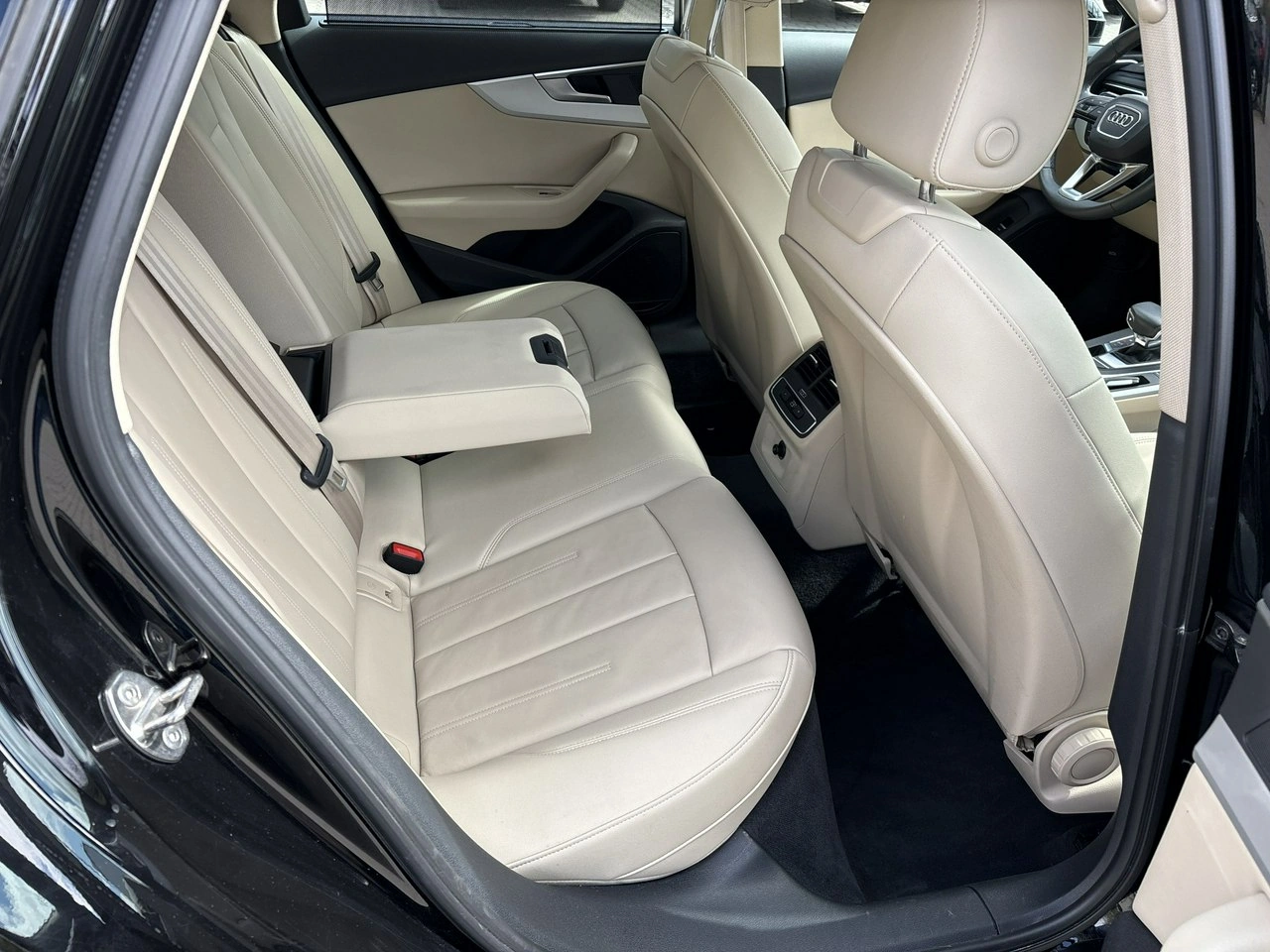 Audi A4 - Zdjęcie 15