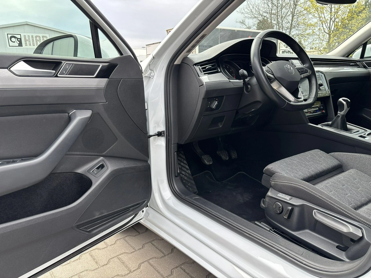 Volkswagen Passat - Zdjęcie 9