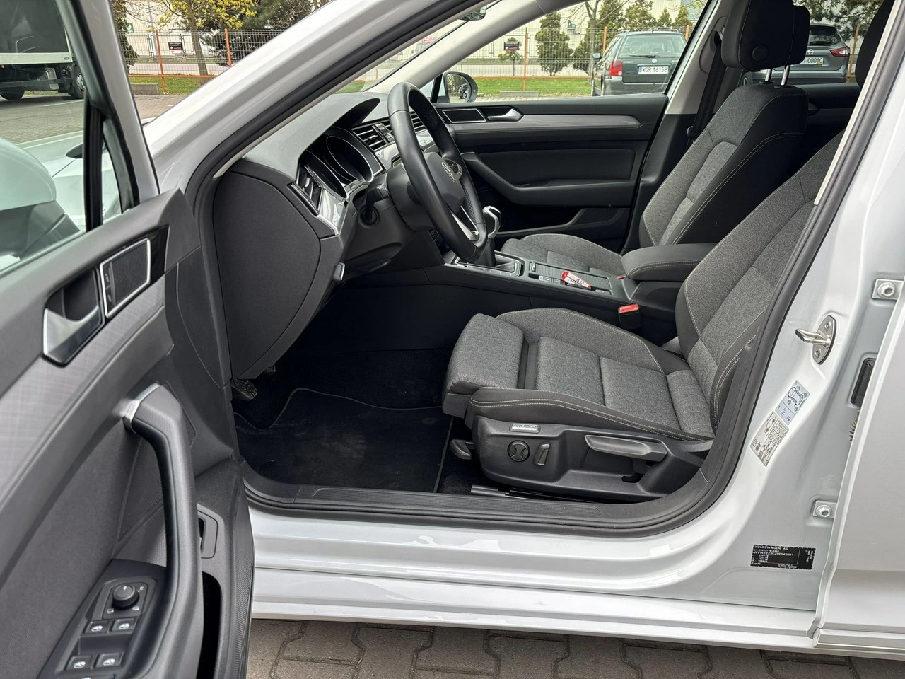 Volkswagen Passat - Zdjęcie 10