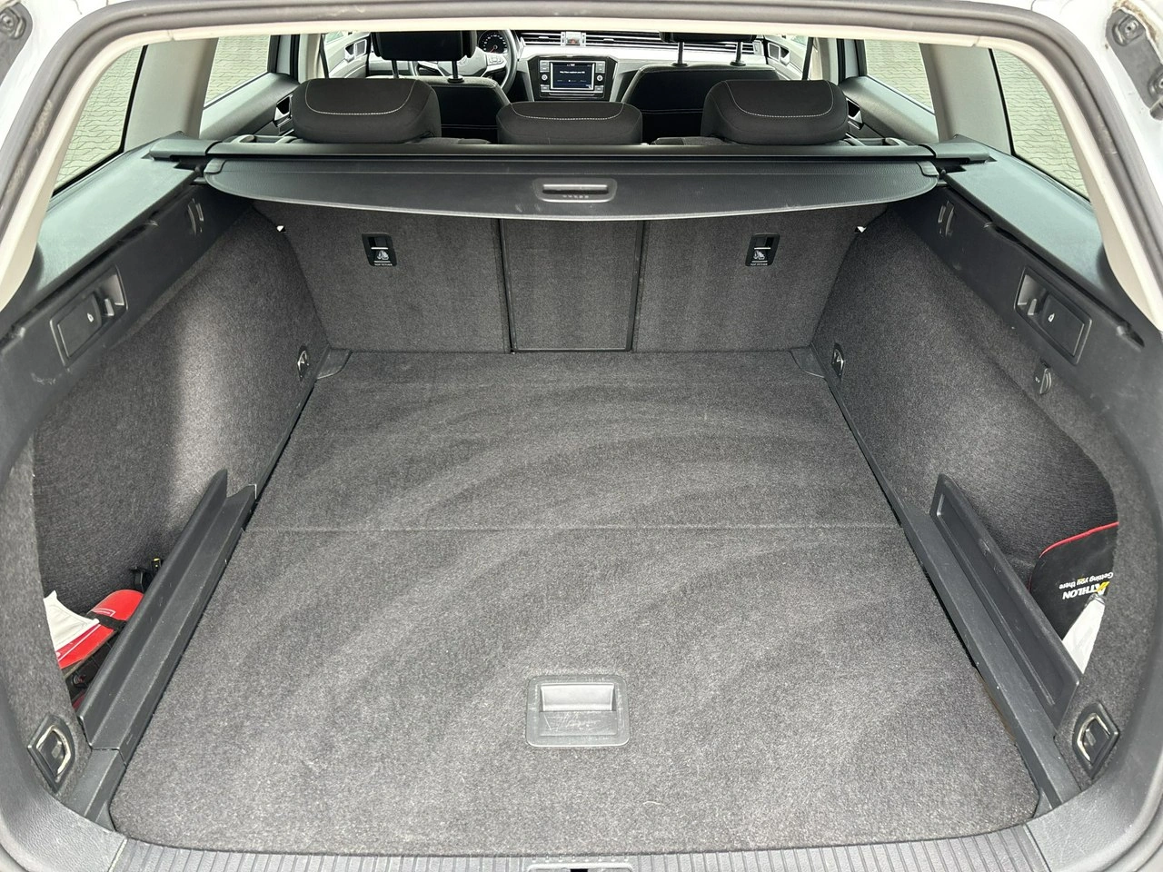 Volkswagen Passat - Zdjęcie 13