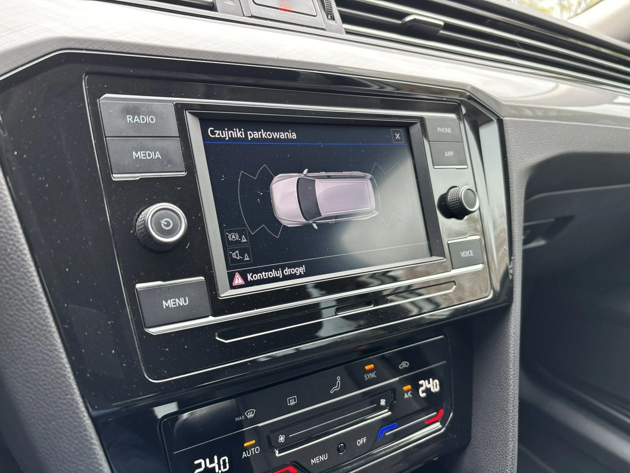 Volkswagen Passat - Zdjęcie 19