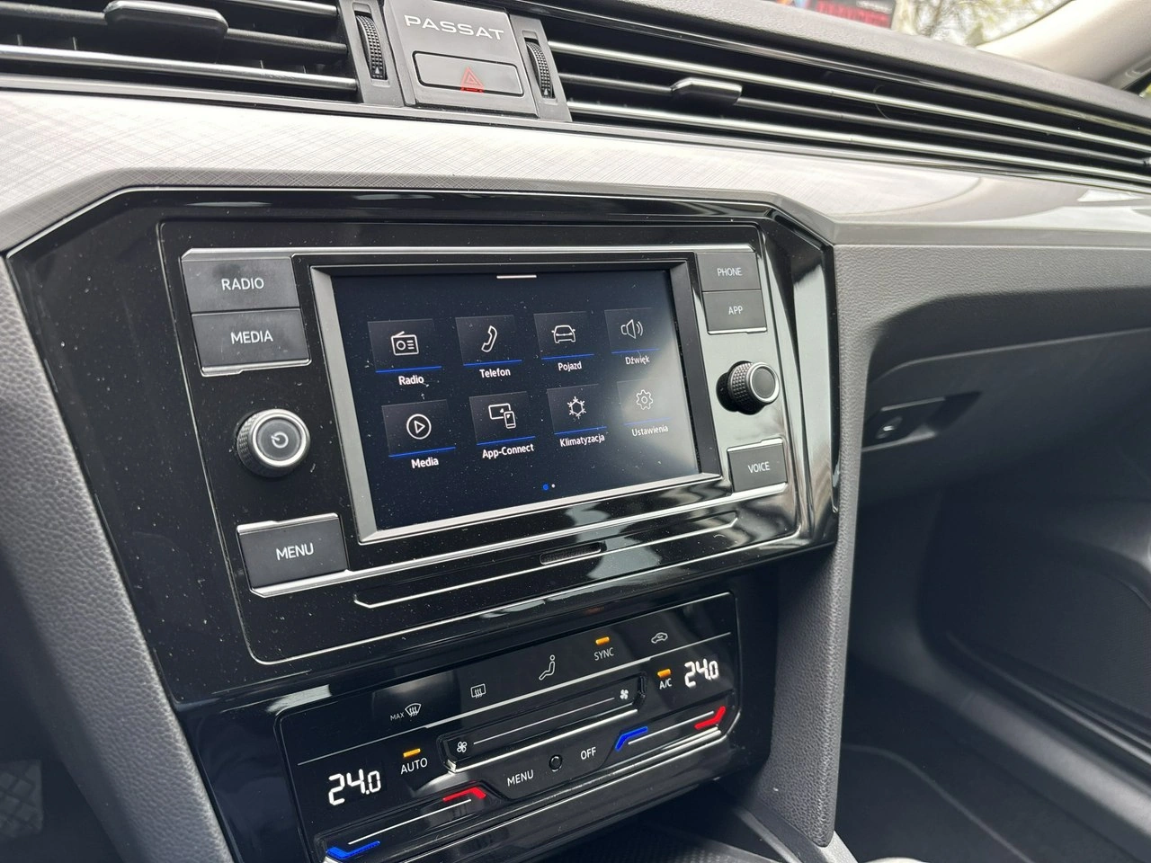 Volkswagen Passat - Zdjęcie 20