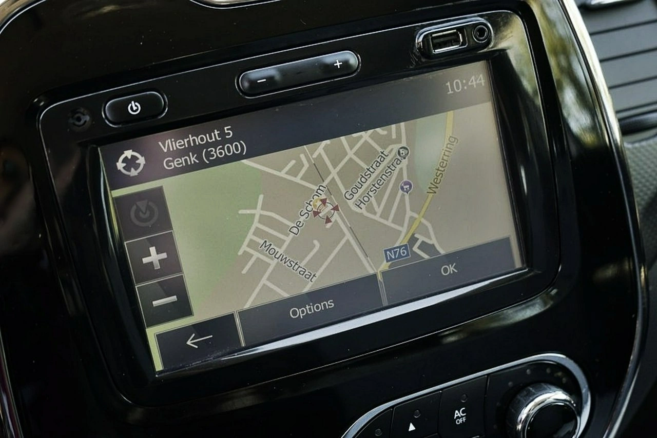 Renault Captur - Zdjęcie 25