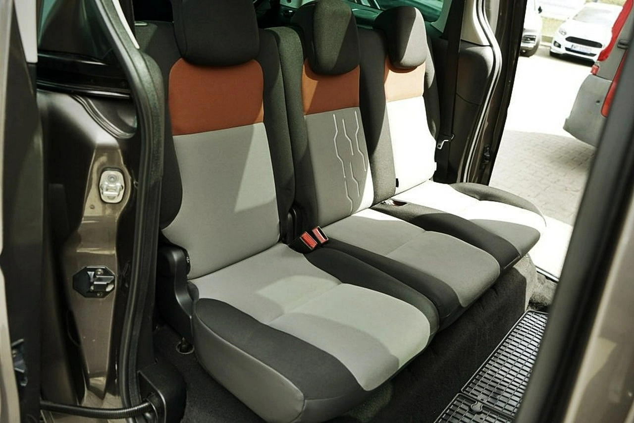 Peugeot Partner - Zdjęcie 18