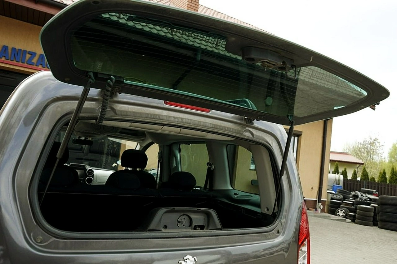 Peugeot Partner - Zdjęcie 29