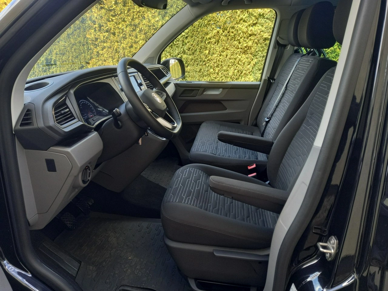 Volkswagen Caravelle - Zdjęcie 15