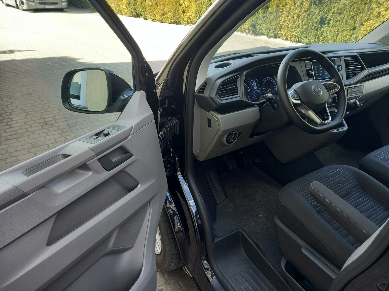 Volkswagen Caravelle - Zdjęcie 16