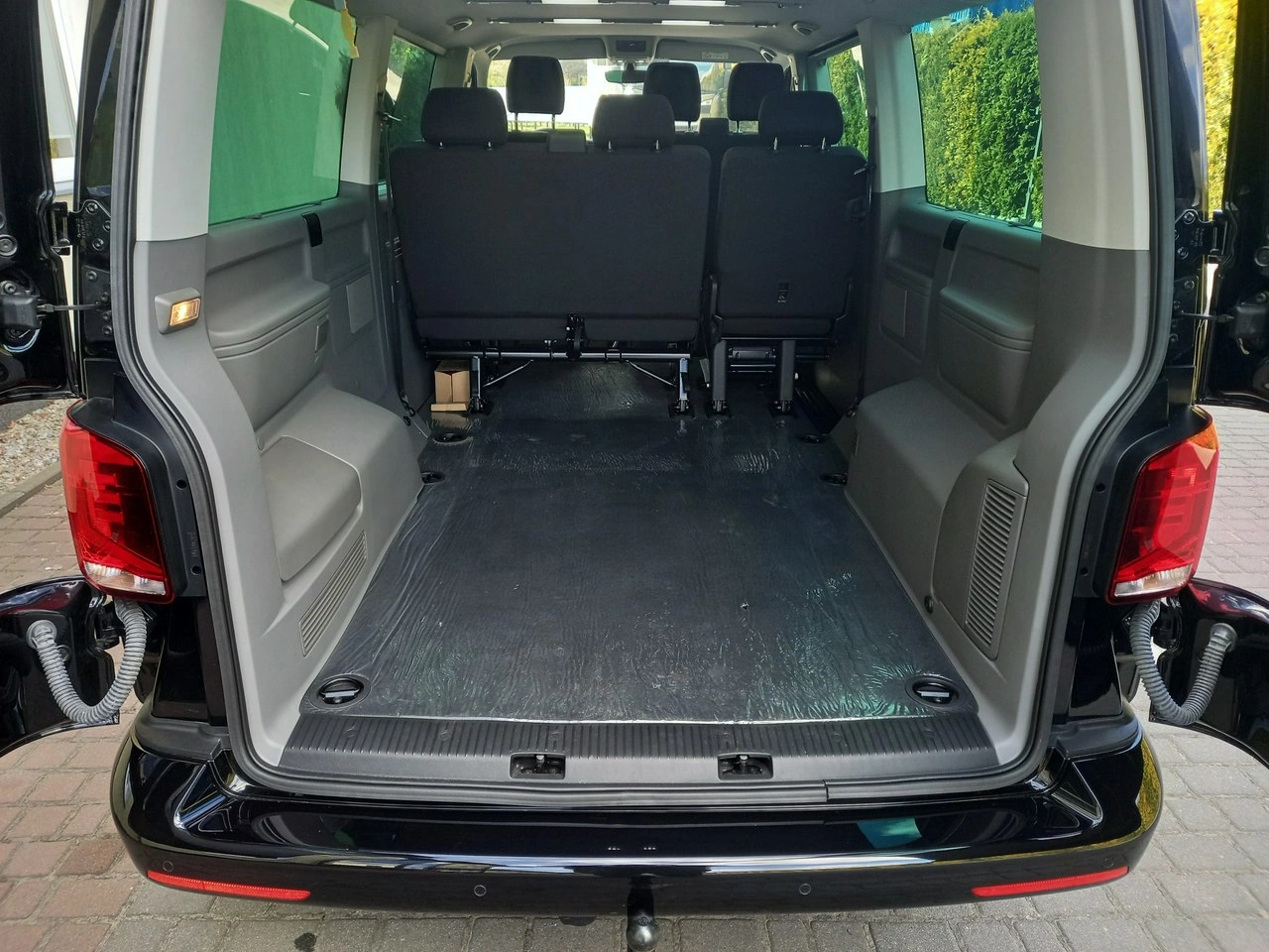 Volkswagen Caravelle - Zdjęcie 17