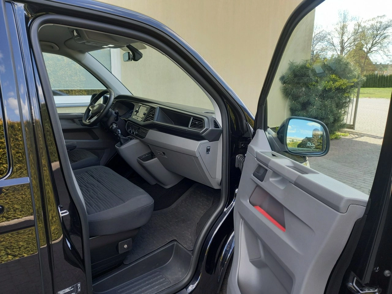 Volkswagen Caravelle - Zdjęcie 19