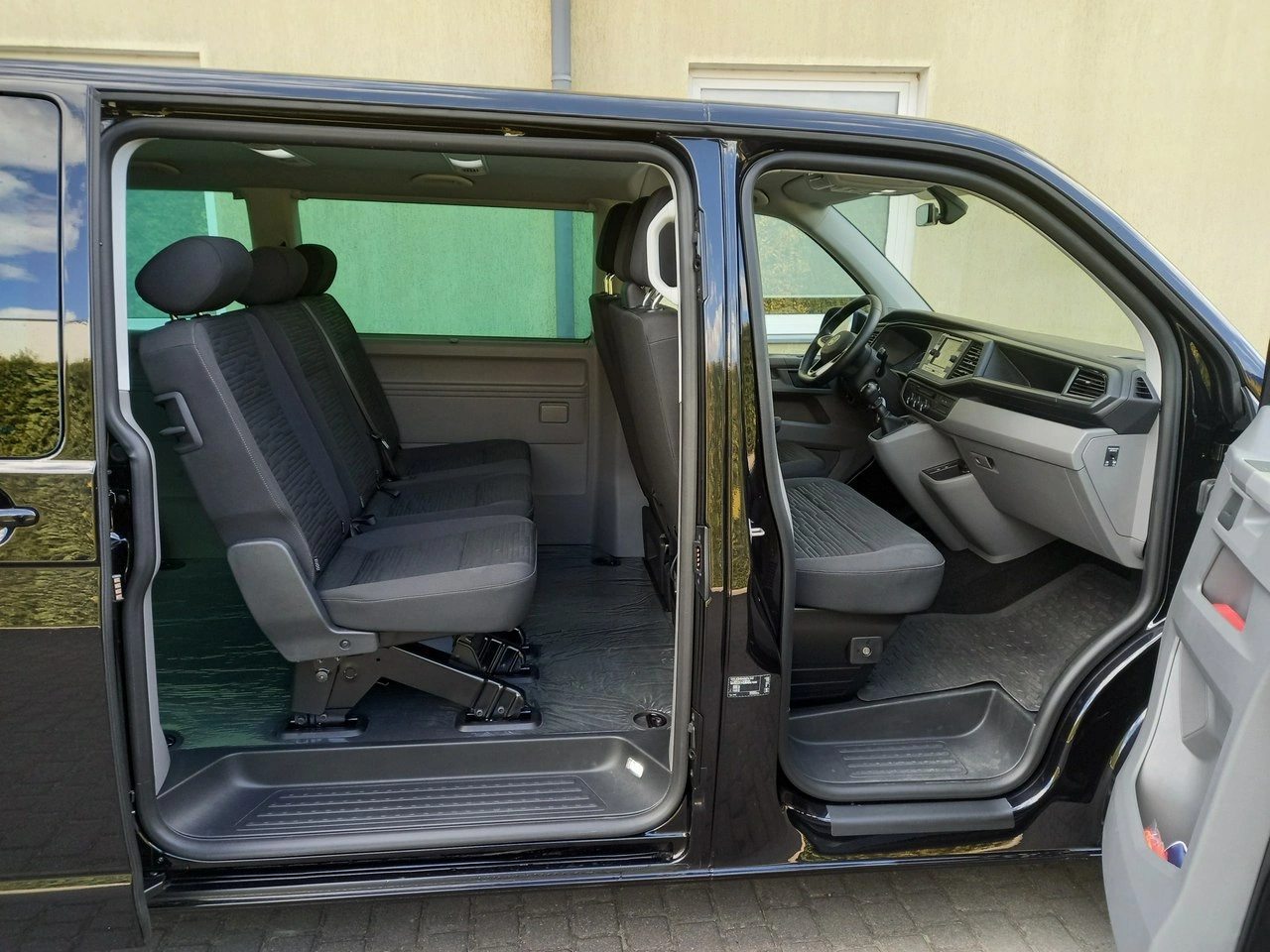 Volkswagen Caravelle - Zdjęcie 20