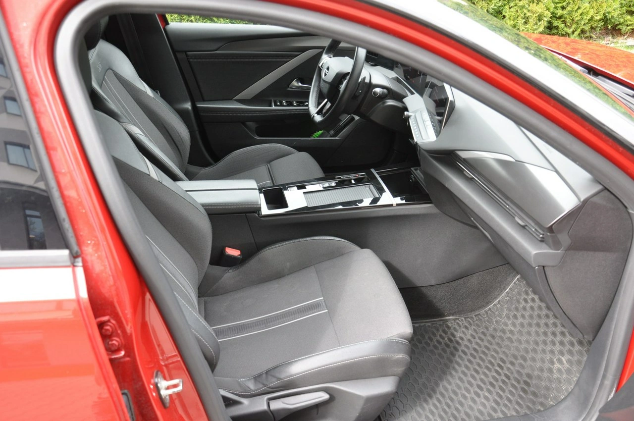 Opel Astra - Zdjęcie 15