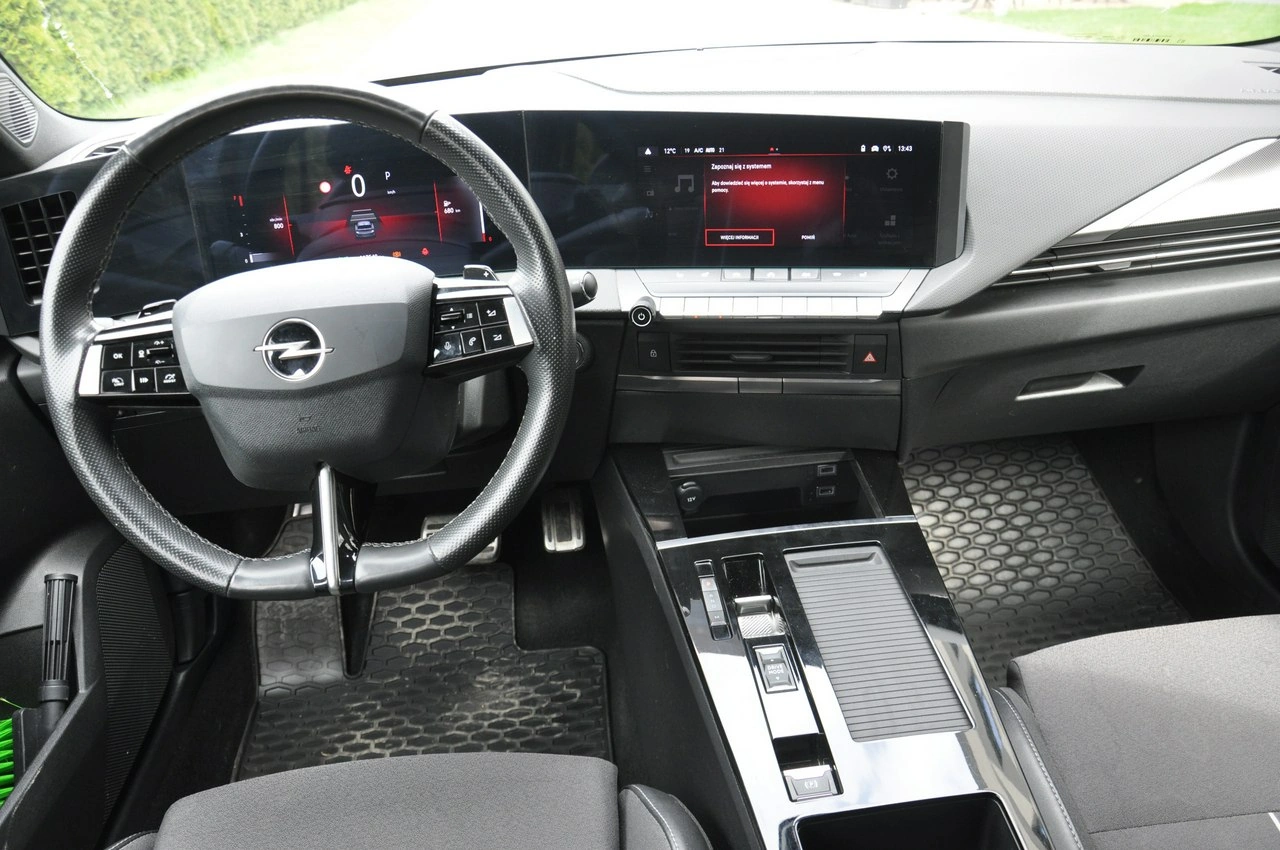Opel Astra - Zdjęcie 14
