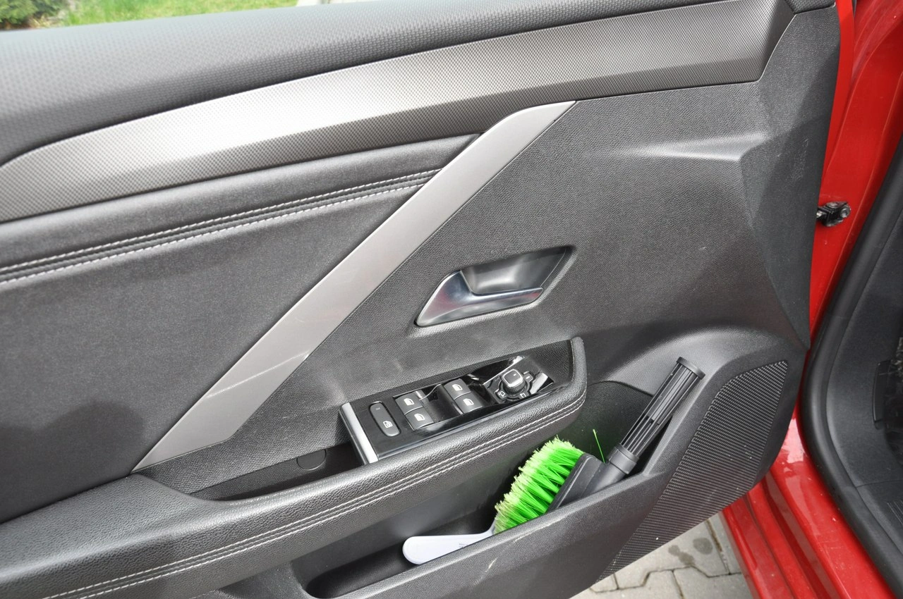 Opel Astra - Zdjęcie 21