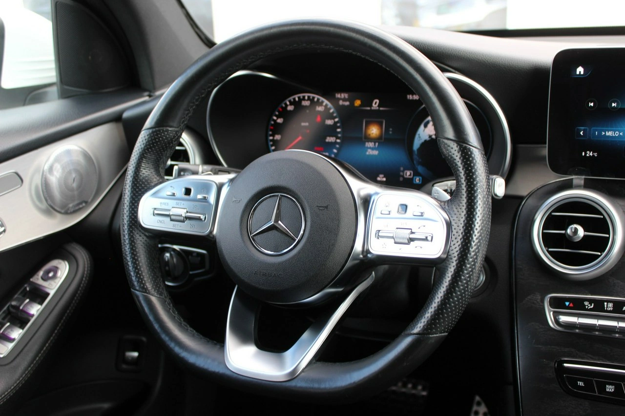 Mercedes GLC 300 - Zdjęcie 23