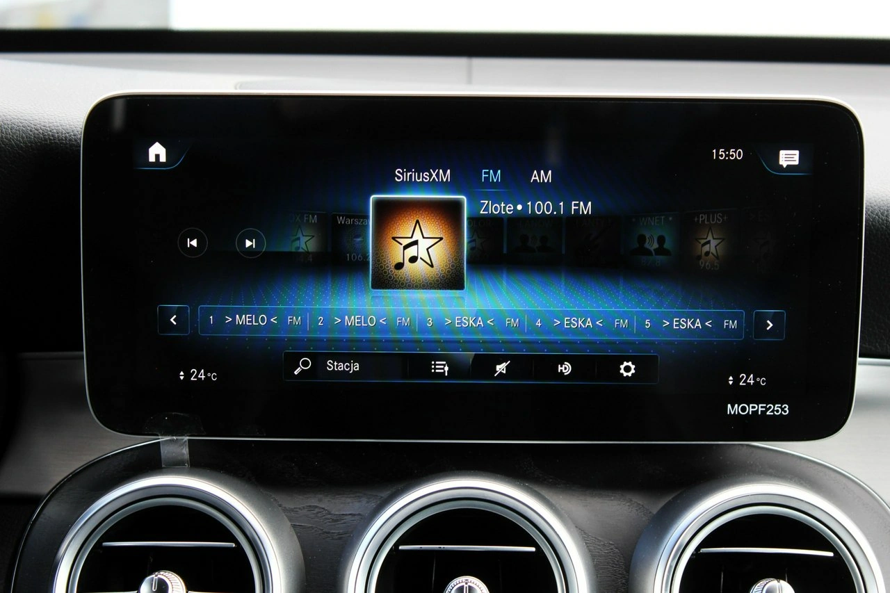 Mercedes GLC 300 - Zdjęcie 16