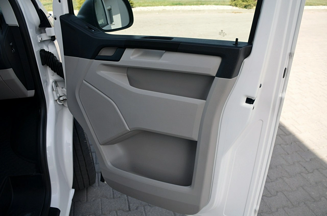Volkswagen Transporter - Zdjęcie 22